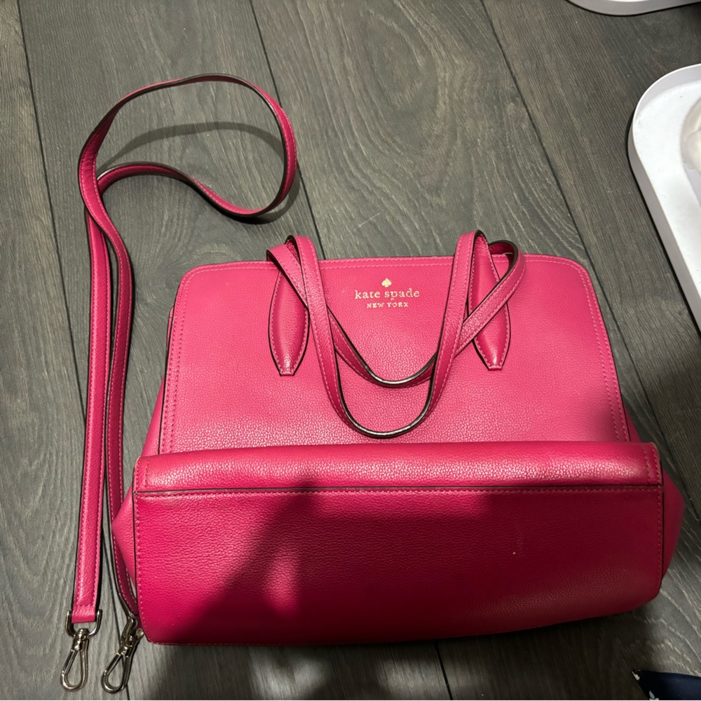 Kate spade purse! Very stylish